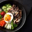 O que é bibimbap? Prato coreano é desafio no 2º episódio do MasterChef 2026