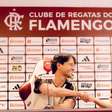Flamengo apresenta novo técnico do sub-20