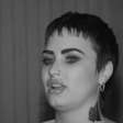 OVNI ou muita maconha? Miley Cyrus e Demi Lovato já reviram seus relatos