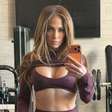 Jennifer Lopez, 56 anos: 'Aprendi a treinar o que preciso sem me sacrificar. Agora, treino de forma mais inteligente, não mais intensa'