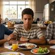 Ansiedade na adolescência: o que a alimentação tem a ver com isso?