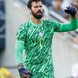 Julio Cesar sai em defesa de Alisson e destaca confiança de Ancelotti no goleiro da Seleção