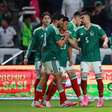 De virada e com gols contra bizarros, México goleia a Sérvia