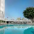 Piscina principal do Copacabana Palace fecha para reforma por três meses