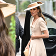O simbolismo por trás do look de R$ 4,7 mil de Kate Middleton em casamento real