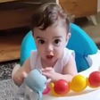 Bebê palestino de sete meses morto pelo exército israelense é enterrado