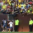 Endrick celebra gol e relembra ausência na Seleção: "Pior coisa para jogador"