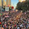 Com queda de patrocínio e multidão na Paulista: Parada LGBT+ celebra 30ª edição