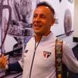 Rafinha liga para MEDALHÃO do futebol brasileiro e tenta convencer o atleta a jogar no São Paulo FC