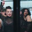 Quem é Debi Mazar, melhor amiga de Madonna que está no curta do "CONFESSIONS II"?