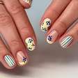 Adeus, gel! Manicure italiana é o truque para alongar unhas curtas