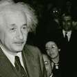 Frase do dia de Albert Einstein para ter uma vida de sucesso: 'Não podemos resolver um problema da mesma forma que o criamos'