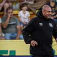 Internacional fecha com novo preparador de goleiros