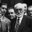 Unamuno, escritor e filósofo: "Cada pessoa é, na realidade, três: a pessoa que ela acredita ser, a pessoa que os outros acreditam que ela seja e a pessoa que ela realmente é"