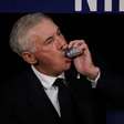 Ancelotti faz 67 anos hoje; você sabe qual é o motivo dele mascar tanto chiclete à beira do campo?