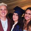 Rogério Flausino se emociona ao celebrar formatura da filha na Inglaterra: 'Uma conquista gigantesca'