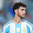 Argentina convoca Senesi para a Copa e ganha nova preocupação antes da estreia