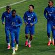 França faz primeiro treino nos EUA em meio à sombra de Mbappé