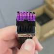 Cabo de GPU da Asus que promete evitar conectores queimados recebe relatos de que ele está queimando os conectores