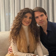 Paula Fernandes faz declaração de Dia dos Namorados e publica primeiras fotos com novo amor