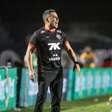 Vitória encaminha saída de reforço que não jogou pelo clube