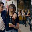 Nicholas Galitzine, de He-Man, vive romance quente com Anne Hathaway neste filme disponível no streaming