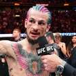 Sean O'Malley sofre com chutes baixos, nocauteia rival e agita festa norte-americana no UFC Casa Branca