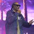 Snoop Dogg recebe mensagem de 2Pac gerado por IA durante show: 'Orgulhoso de você'