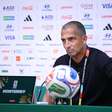 Com Parreira como pioneiro, técnico da Tunísia entra em lista restrita de treinadores demitidos durante Copa; veja