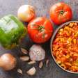 Por que você deve comer refogado de alho, cebola e tomate no dia a dia? Descubra