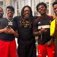 Vini Jr recebe visita de netos de Bob Marley nos EUA após estreia do Brasil na Copa