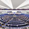 Parlamento da UE aprova implementação de acordo tarifário com EUA