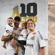 Filho de Neymar Jr. e Carol Dantas, Davi Lucca vira empresário aos 14 anos e lança produto da Copa