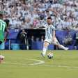 Messi se torna primeiro jogador a atuar em seis Copas do Mundo