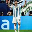 Messi celebra noite histórica após hat-trick na estreia na Copa: "Feliz pelo começo"