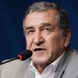 Carlos Alberto Parreira, técnico do tetracampeonato de 1994, está internado na UTI com inflamação pulmonar
