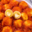 Nhoque frito com recheio de queijo conquista pelo sabor e crocância