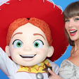 Adeus, perfume do Cebolinha! Encontrei no Boticário o body splash de 'Toy Story 5' para o corpo e cabelo que cabe na bolsa e tem até glitter; minha sobrinha já quer a coleção completa