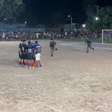 Vídeo: polícia invade campo para prender jogador com mandado de prisão em aberto