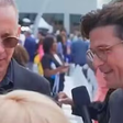 Tom Hanks ironiza audiência de programa de TV e recebe resposta afiada de repórter; assista