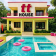 Conheça os ambientes da TT House: da piscina ao estúdio de conteúdo