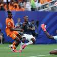 Após derrota na estreia, Equador busca recuperação contra Curaçao para quebrar sequência