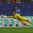 Vozinha fechará o gol contra o Uruguai? Veja as odds para a partida
