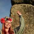 Milhares de pessoas celebram o solstício de verão em Stonehenge