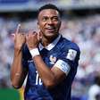 Técnico do Iraque diz que não pode controlar Mbappé