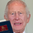 Rola um PIX? Rei Charles III decide divulgar declaração de Imposto de Renda; atitude é inédita na história da monarquia britânica