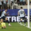 Messi comemora recorde, valoriza companheiros e a classificação da Argentina: "Adoramos jogar juntos"