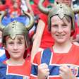 'Remada Viking' da torcida norueguesa viraliza e vira uma das imagens mais marcantes da Copa do Mundo de 2026