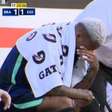 Cortado da Seleção, Wesley avança em recuperação, treina na piscina e joga bola; veja vídeo