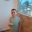 Menino de 10 anos sofreu parada cardíaca, passou por transplante e sofreu AVC antes de 'recuperar a infância'